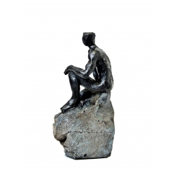 Rzeźba Figurka mężczyzna na kamieniu Czarny / Szary